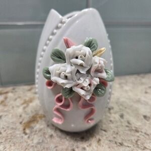 Vintage Silvestri Handcrafted Porcelain Egg Bud Vase Easter Wht Pink Roses 4.5"